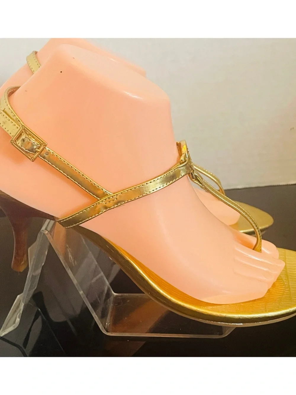 Tory Burch T-Strap  Metallic Gold Leather Heeled Sandal Women’s SZ 7.5